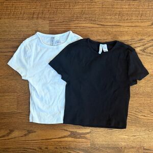 H&M Divided Bundle of 2 Basic Short Sleeve Ribbed Crop Tees Size Sm Black White
